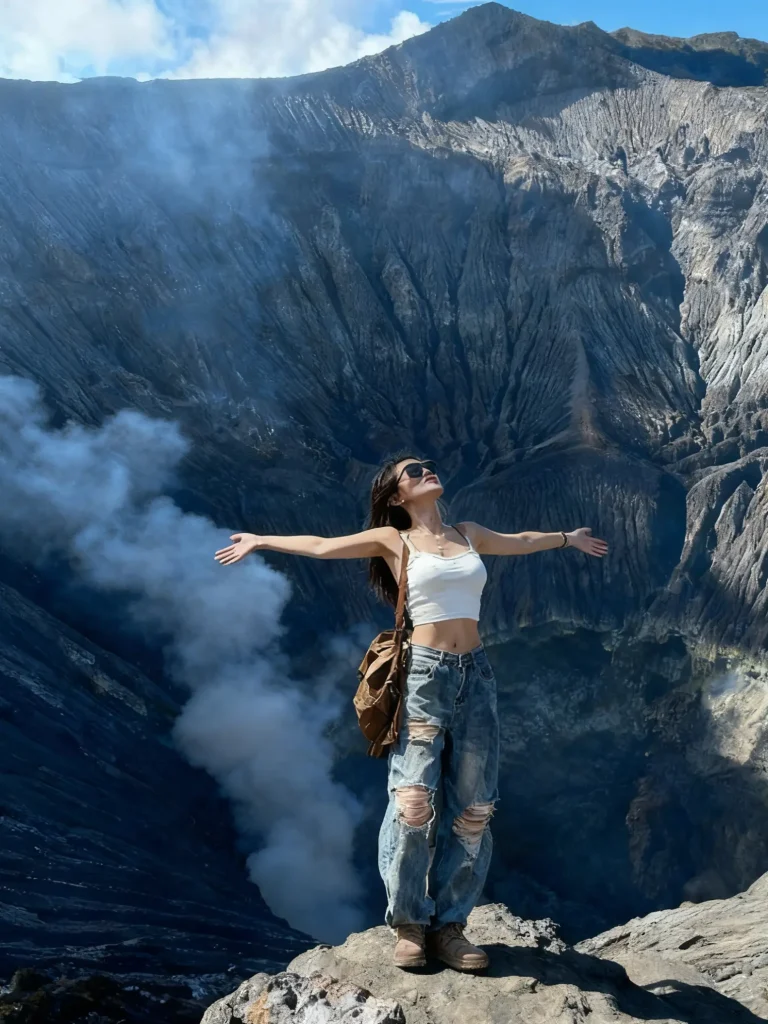 Kawah Bromo pagi hari