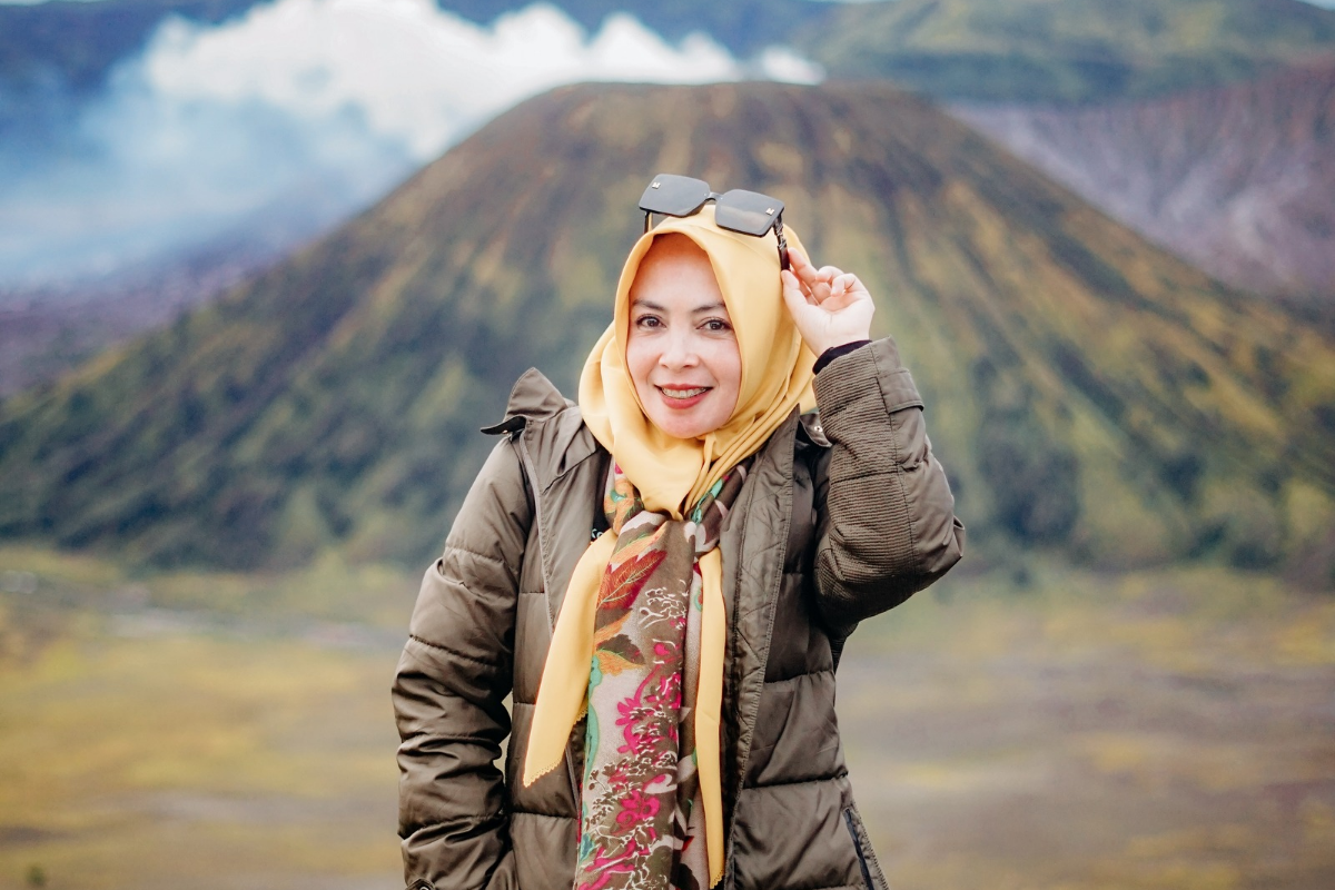 Bukit Kingkong Bromo saat matahari terbit Bukit Kingkong Bromo saat matahari terbit