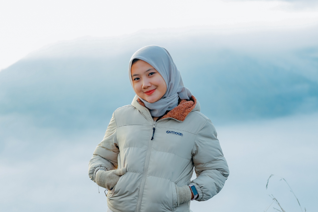 sunrise bromo saat kabut