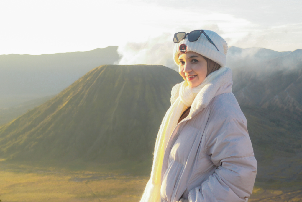 sunrise bukit mentigen bromo