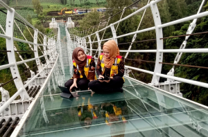 jembatan kaca bromo