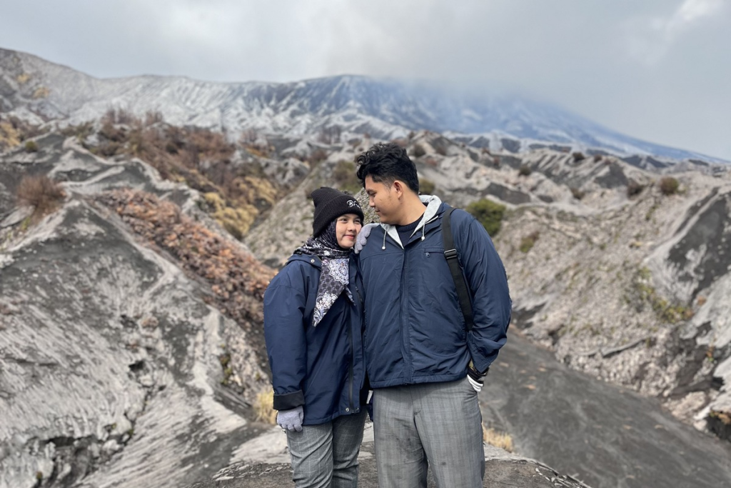 planet bromo sunrise gunung bromo