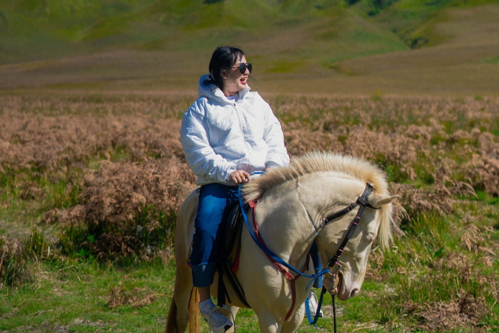 Naik Kuda Di Savanna Bromo