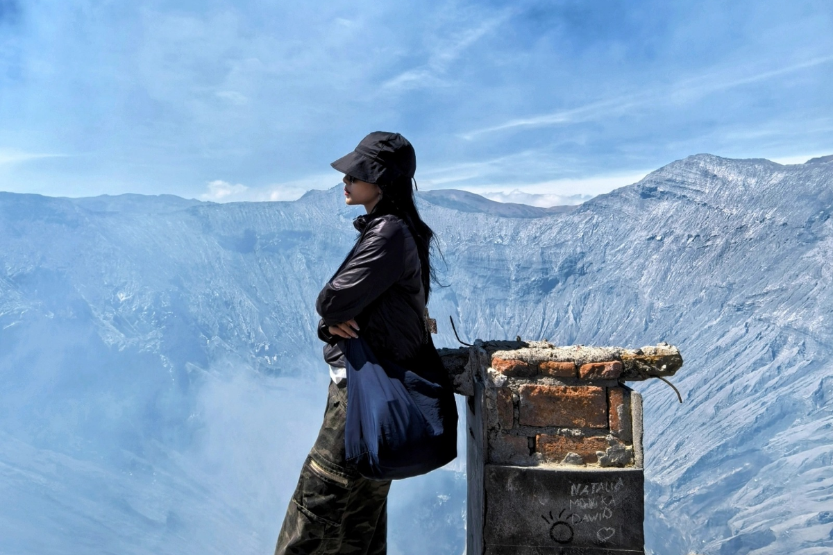 Kawah Bromo dari atas
