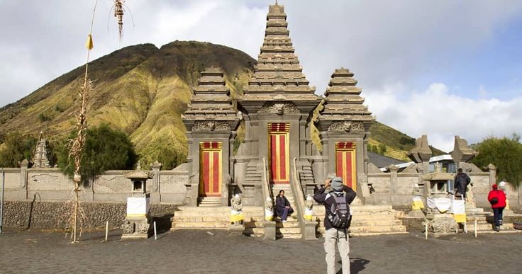 pura luhur poten di bromo