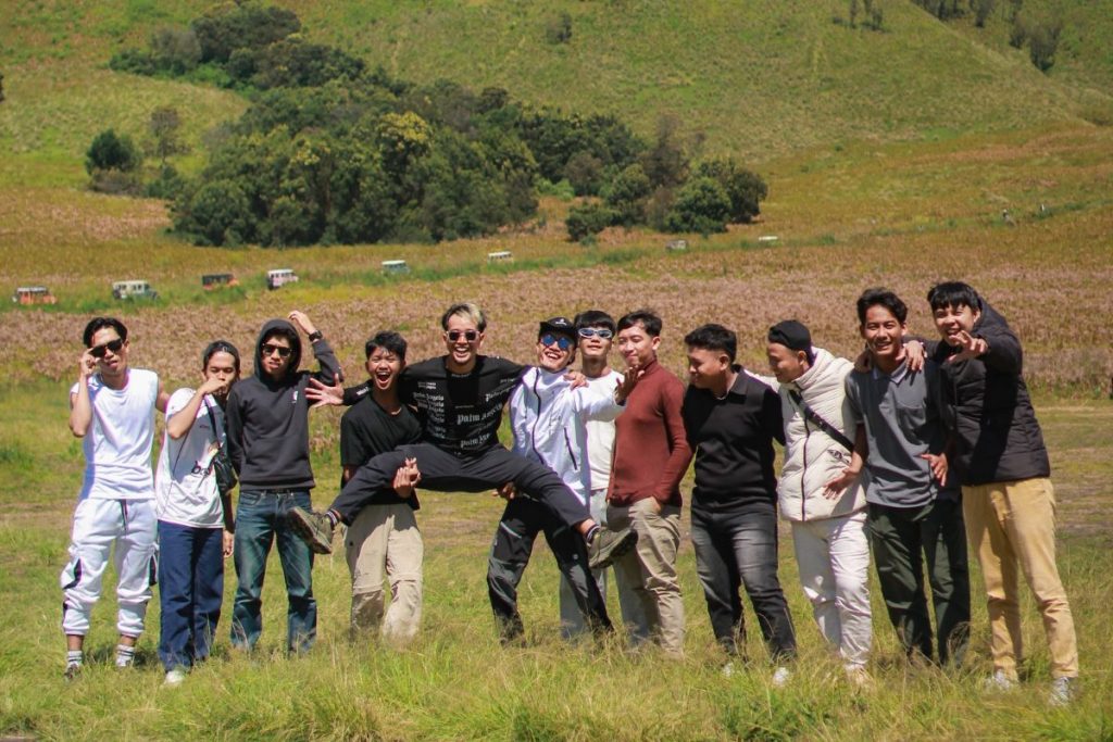 wisata bromo keluarga dengan lansia sukses