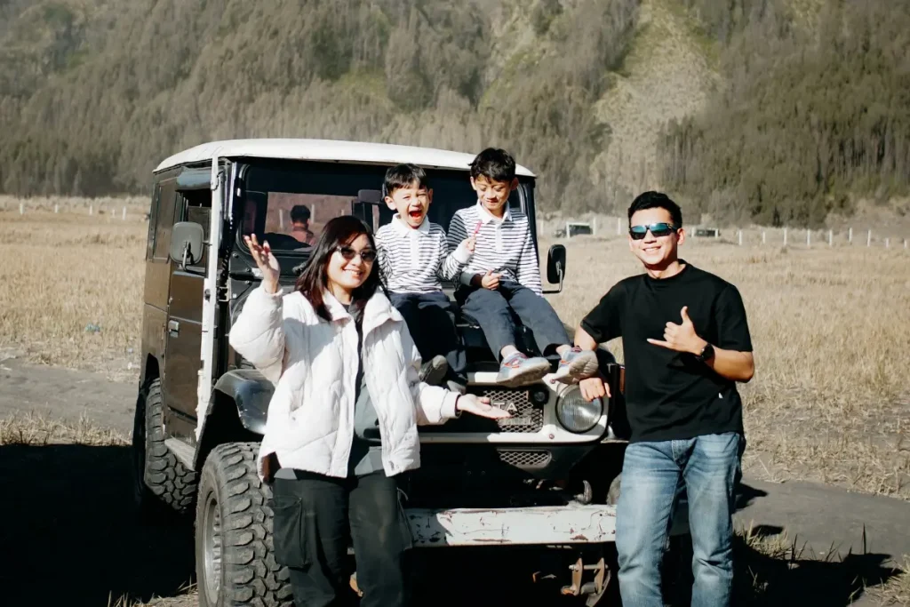 bromo dengan anak kecil